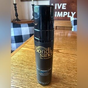 Bondi Sands Self-Tanning Foam Aloe Vera Streak Free Tan Dark 6.76 fl oz/200mL